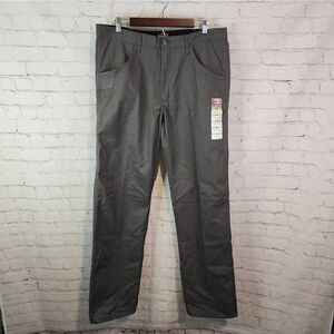 Men's Wrangler Workwear "relaxed" chino pants, size 36 X 34